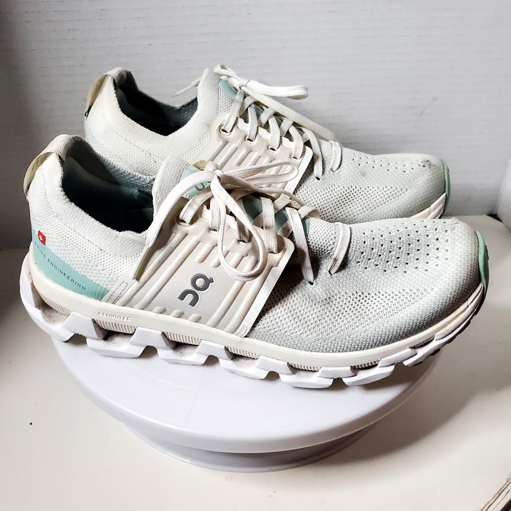 On Cloudswift 3 Women's White & Green Sneakers Size 8